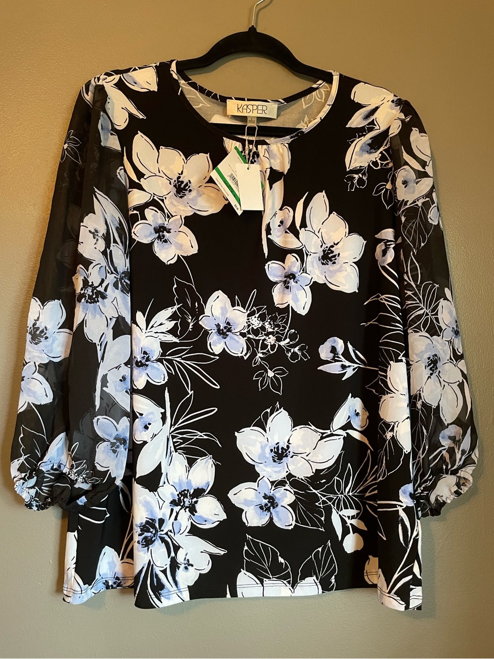 NWT Kasper Sz Large Women’s Black White Floral Sheer Sleeve Blouse Top Ret $69!